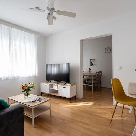 1Br Haven With Swift City Access By Hm Wien Eksteriør bilde