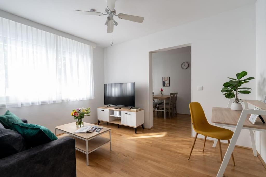 1Br Haven With Swift City Access By Hm Wien Eksteriør bilde
