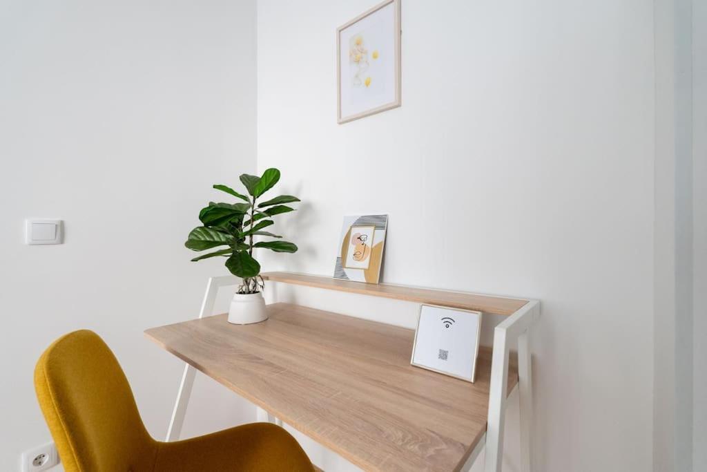 1Br Haven With Swift City Access By Hm Wien Eksteriør bilde